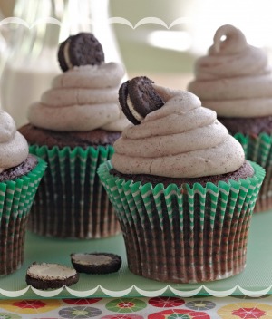 Best Cookies and Cream Cupcakes