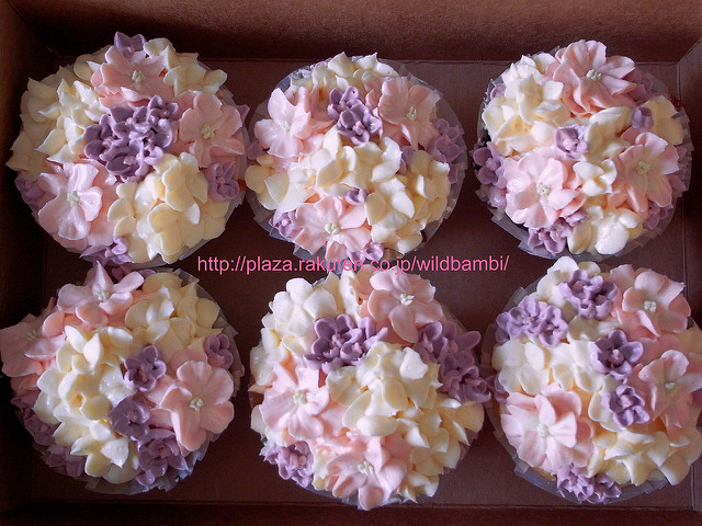 10 Photos of Buttercream Flower Cupcakes