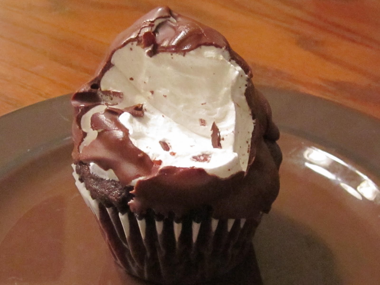 Chocolate Cupcakes with Marshmallow Filling