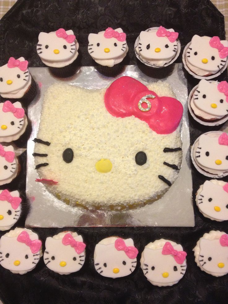 Hello Kitty Cake and Cupcakes