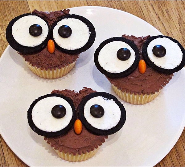 How to Make Owl Cupcakes with Oreos