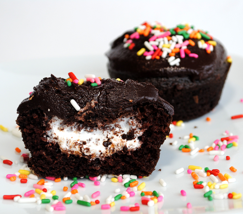 Marshmallow Creme Filled Cupcakes