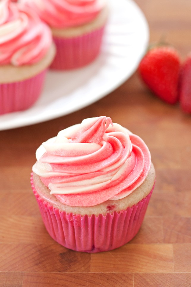 Strawberry Cheesecake Cupcakes