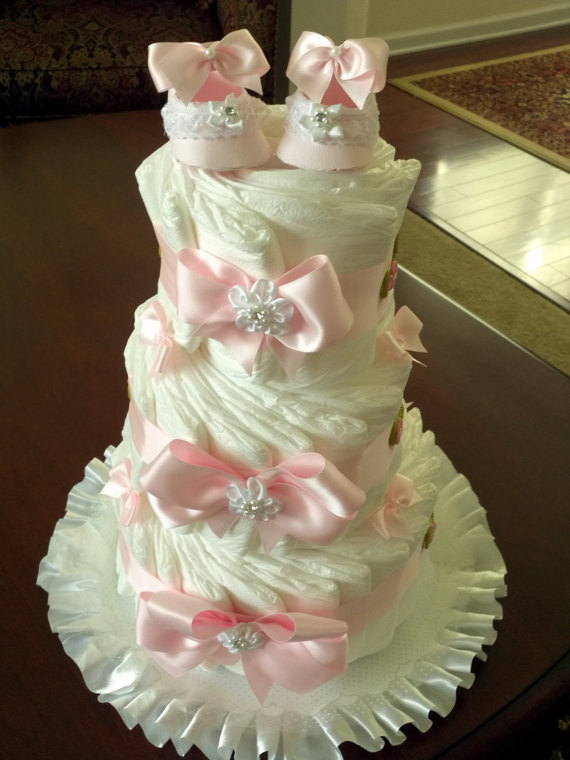 10 Photos of White Diaper Cakes