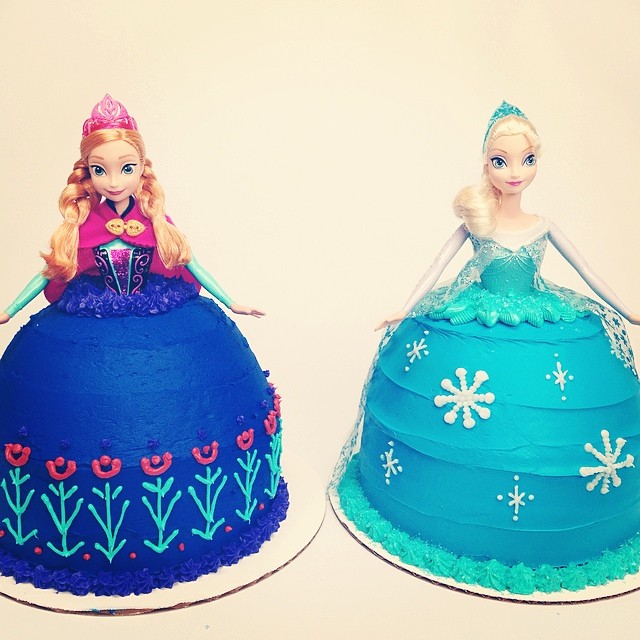 Anna and Elsa Frozen Cakes