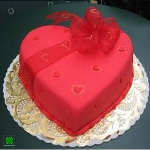 Beautiful Heart Shaped Birthday Cake