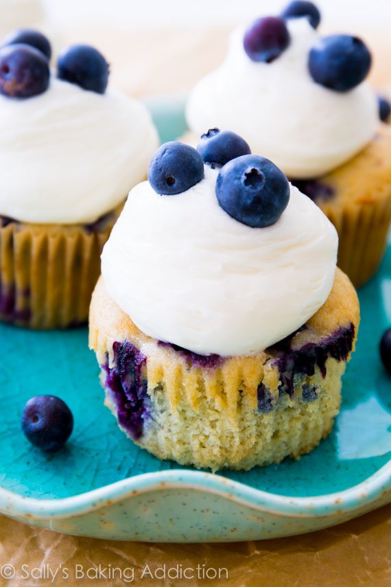 Blueberries and Cream Cupcakes