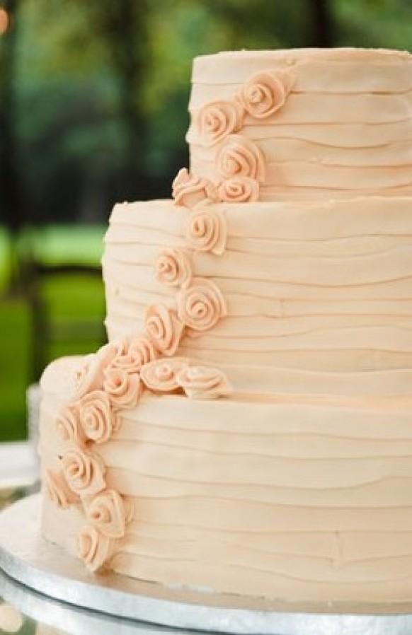 10 Photos of Round Wedding Cakes With Buttercream Frosting