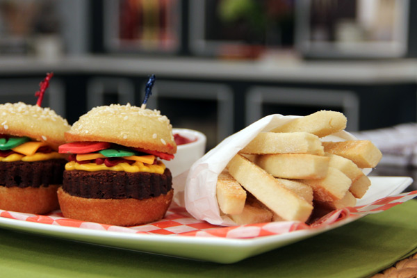 Cookie Hamburger Cupcakes and Fries