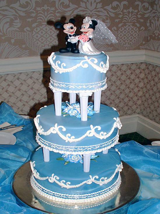 Disney Mickey and Minnie Wedding Cake