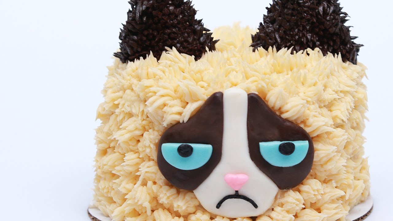 Grumpy Cat Cake NERDY NUMMIES