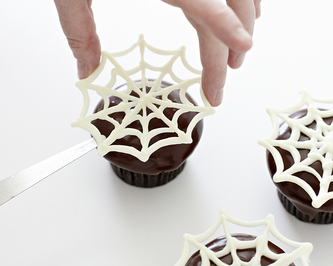 How to Make Spider Web Cupcakes