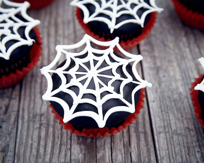 How to Make Spider Web Cupcakes