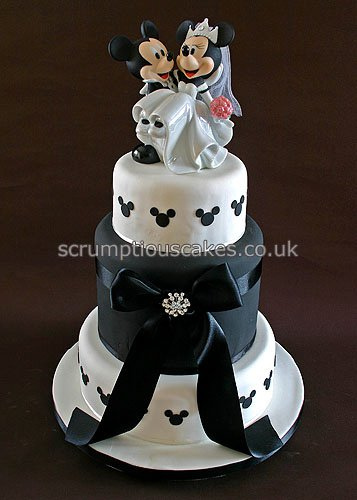 Mickey Mouse and Minnie Wedding Cake