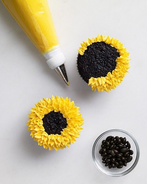 8 Photos of Sunflower Buttercream Cupcakes