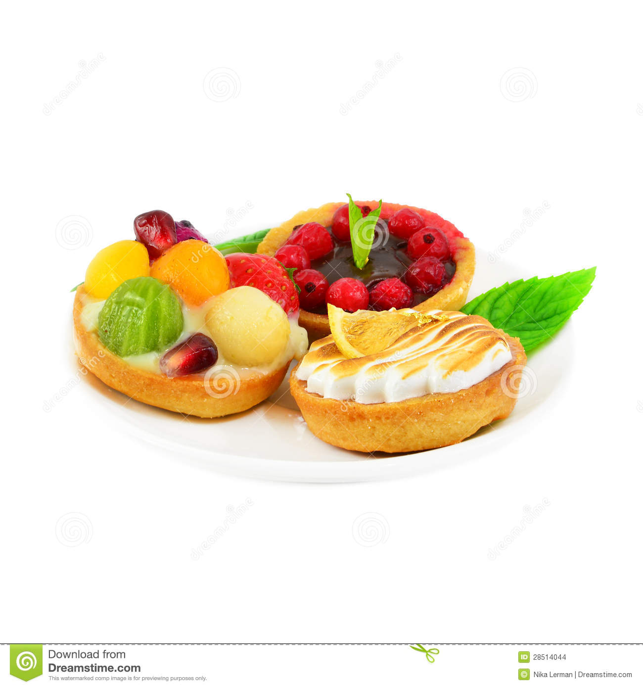 Small Cakes with Fruit