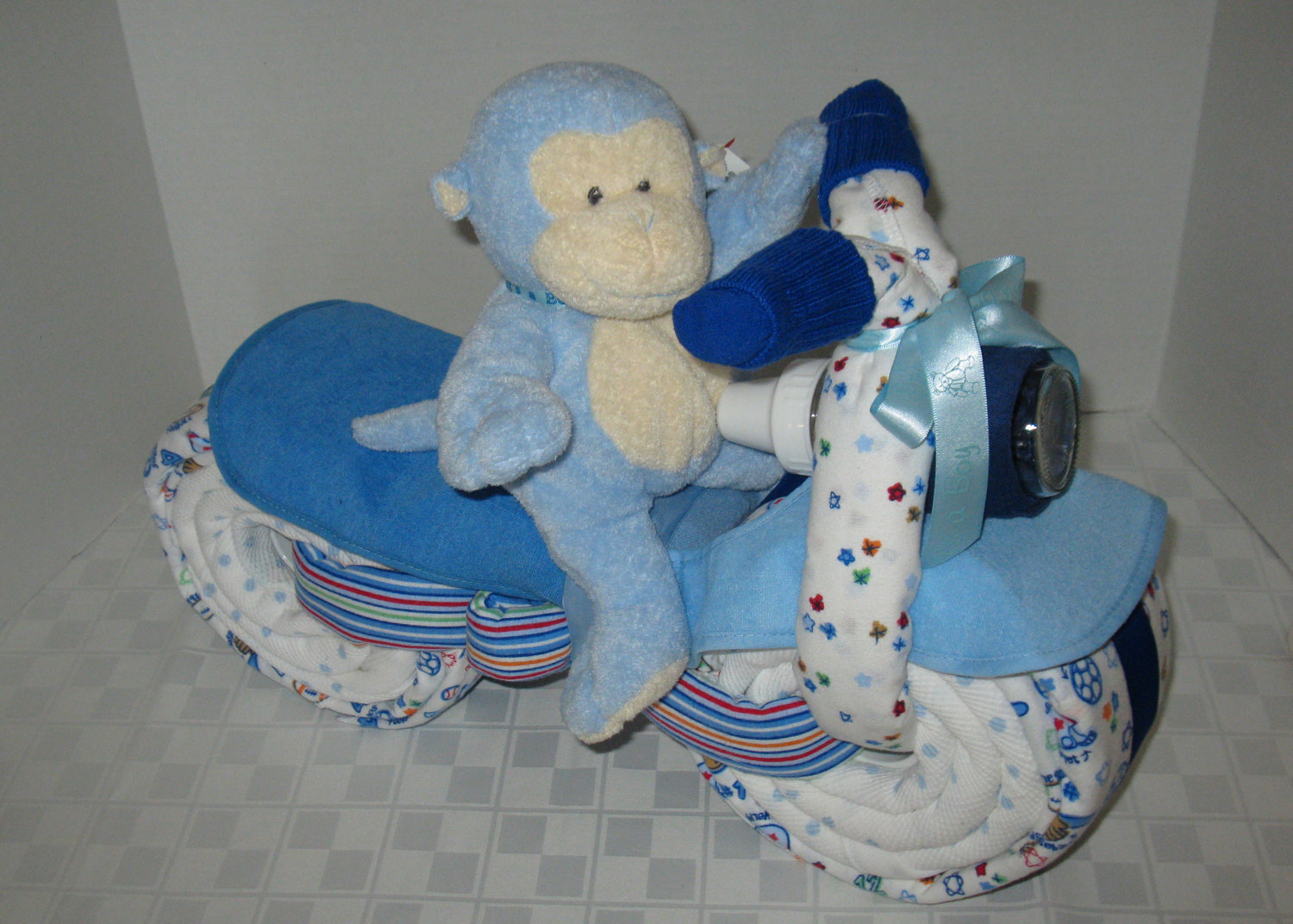 Baby Shower Gift Diaper Cake