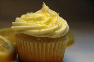 Lemon Sour Cream Cupcakes