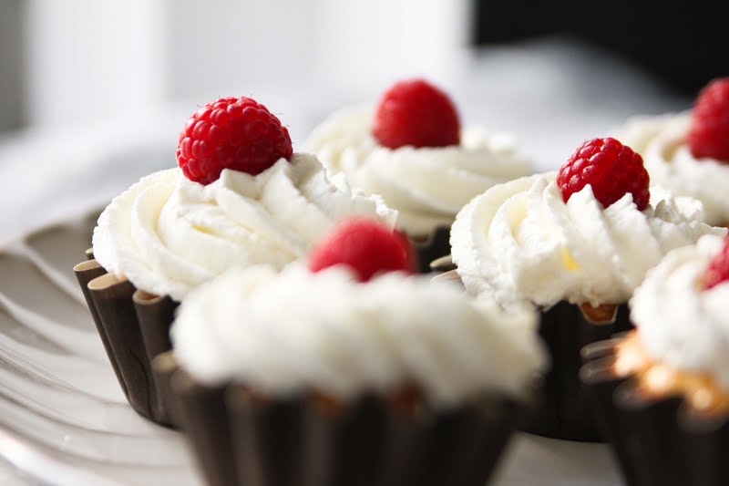 Raspberry Cheesecake Cupcakes