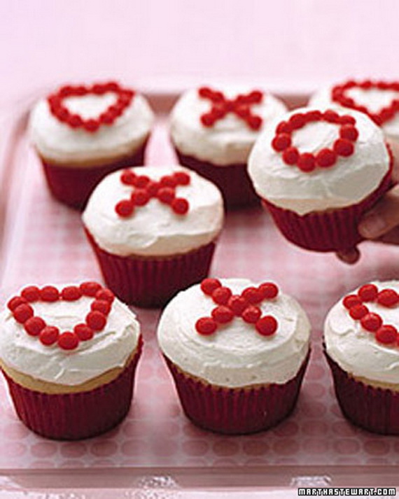 9 Photos of Simple Valentine Cupcakes