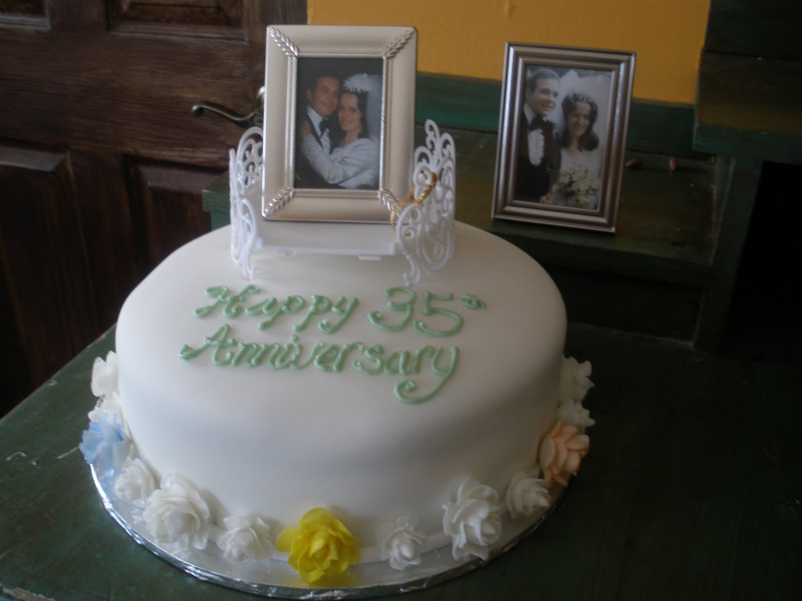 9 Number 35 Anniversary Cakes Photo 35th Wedding Anniversary