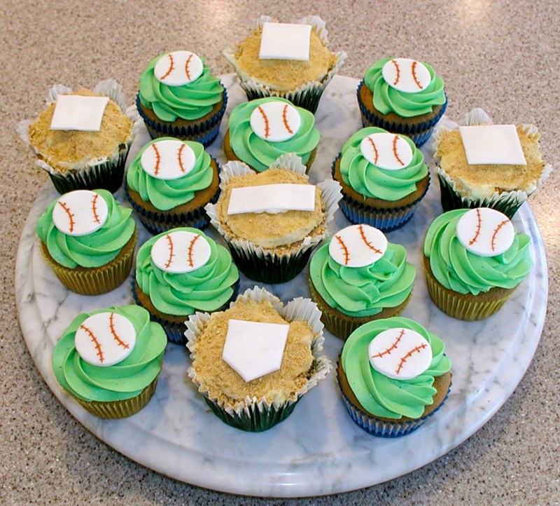 Baseball Cupcakes