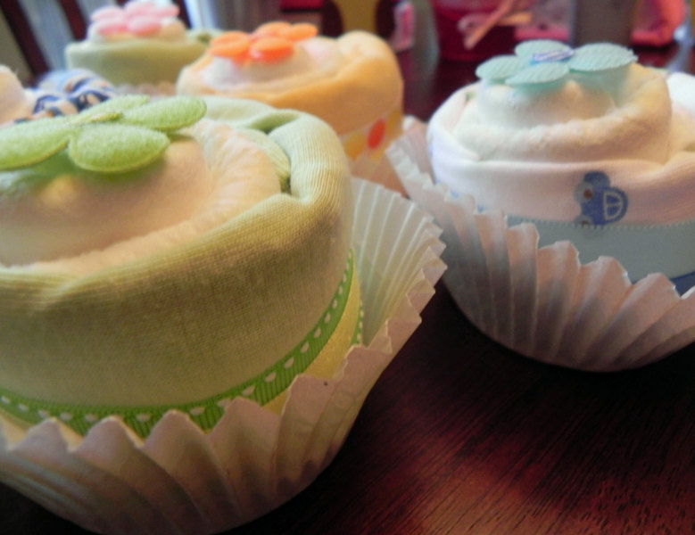 Diaper Gift Baby Shower Cupcakes