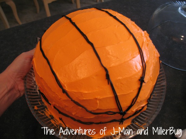 Easy Basketball Cake