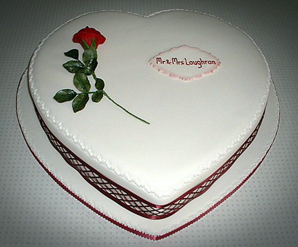 Heart Shaped Anniversary Cakes