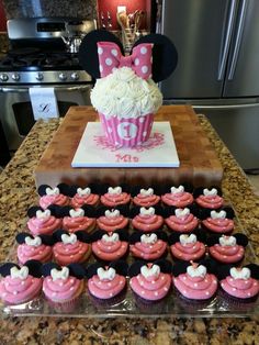 Minnie Mouse Cupcake Cake Sam's Club