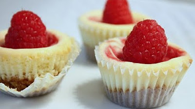 Raspberry Swirl Cheesecake