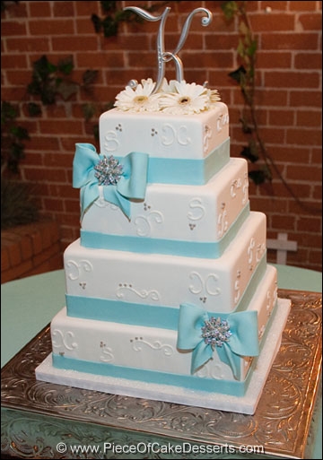 Square Wedding Cake with Bow