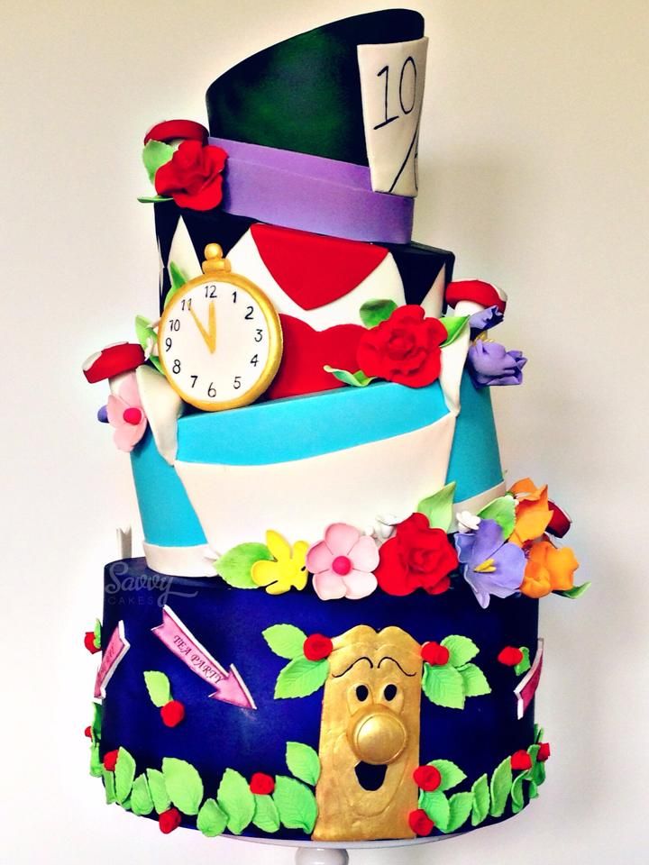 Alice in Wonderland Cake