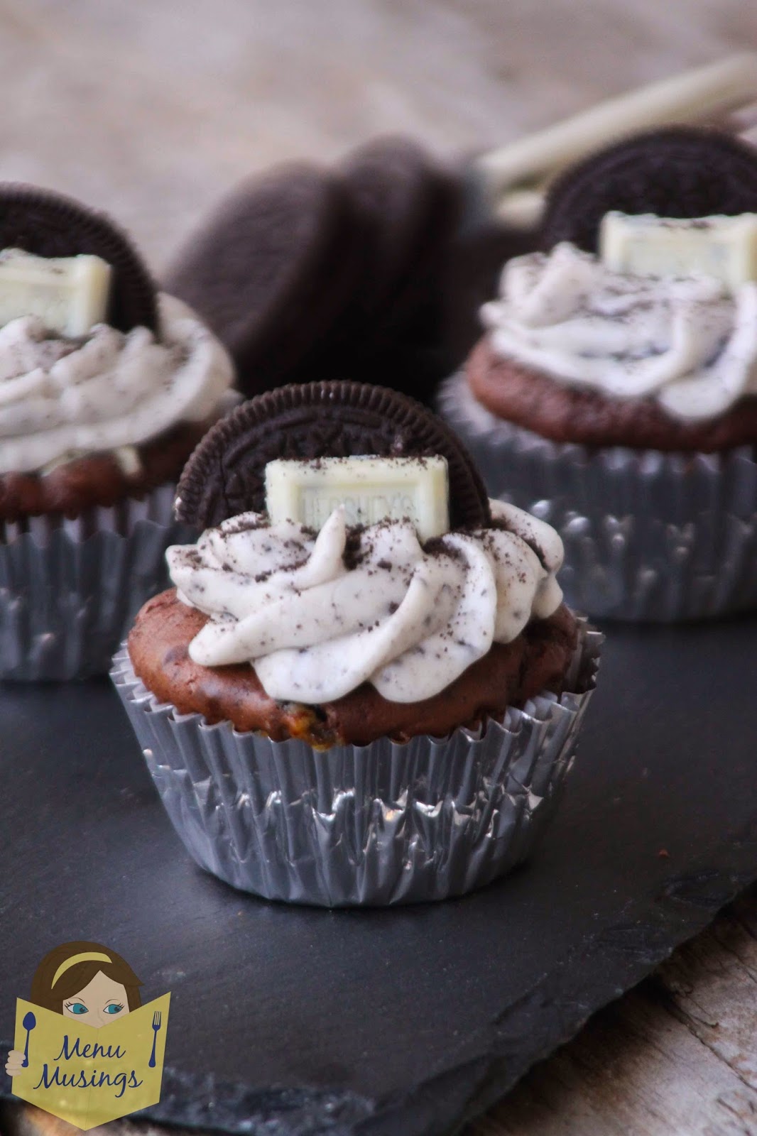 Hershey's Cookies and Cream Cupcakes