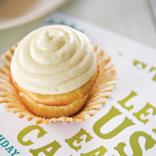 Lemon Curd Cupcakes with Cream Cheese Frosting