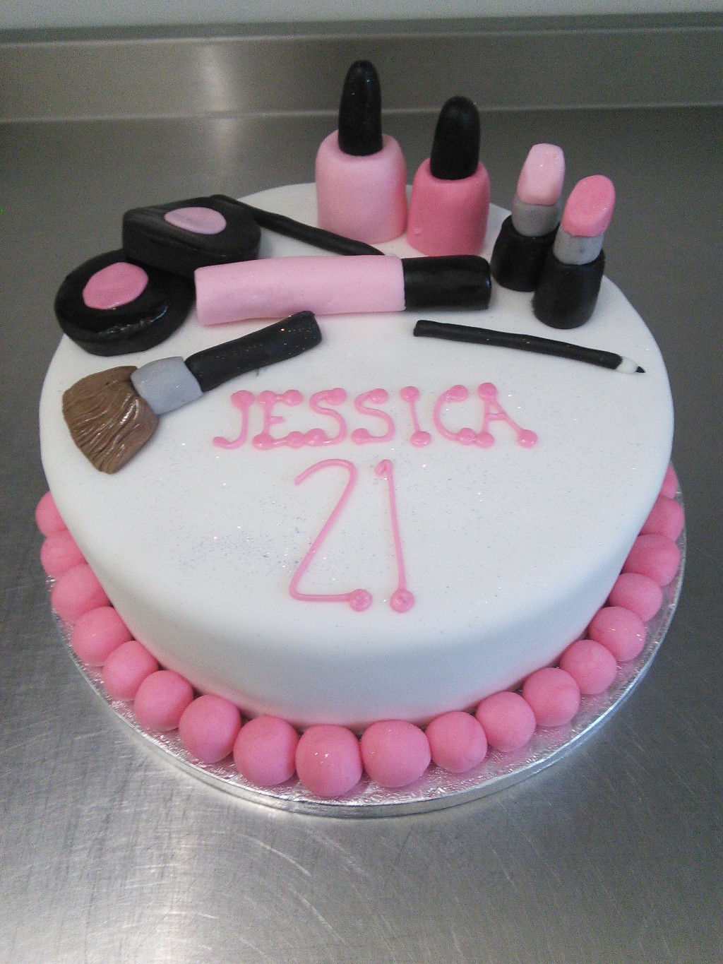 Make Up Themed Birthday Cakes