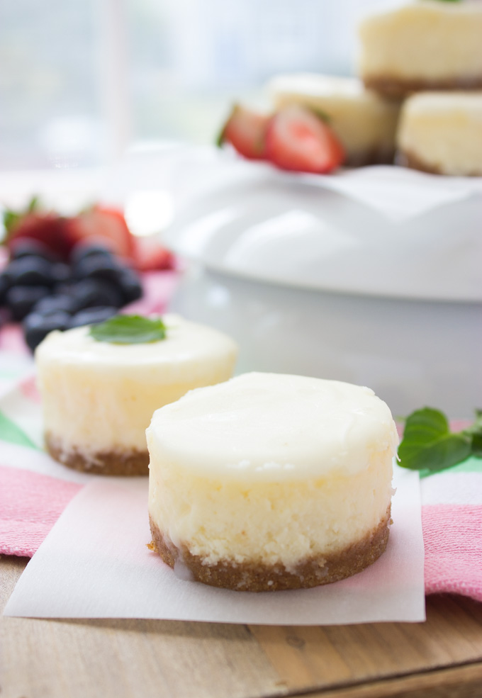 Mini Cheesecakes with Chocolate Ganache