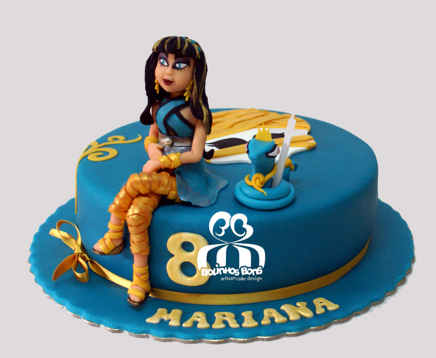 Monster High Cleo De Nile Cake