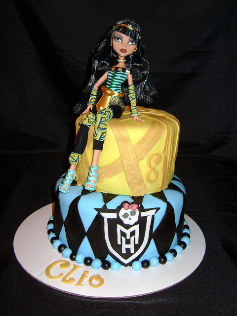 Monster High Doll Cakes for Birthdays