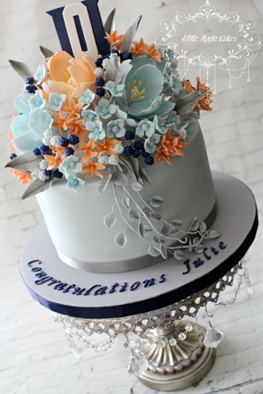 9 Photos of Floral Graduation Cakes