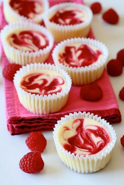 Raspberry Swirl Cheesecake Cupcakes