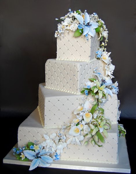 Square Wedding Cakes Flowers