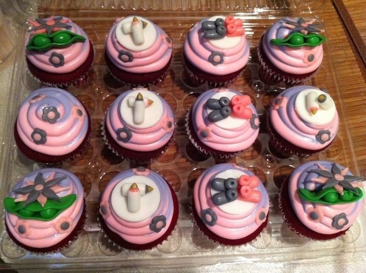 Twins Baby Shower Cupcakes