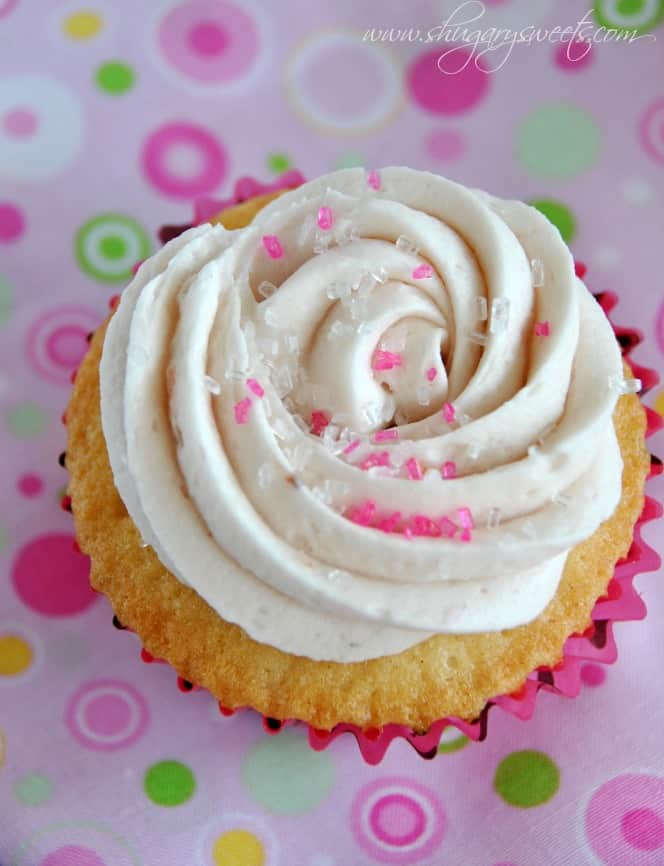 Vanilla Cupcakes with Strawberry Filling