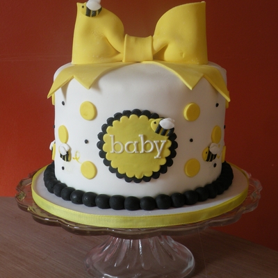 Bumble Bee Baby Shower Cake