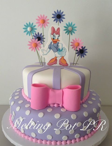 10 Photos of Disney Daisy Duck And Minnie Mouse Castle Cakes