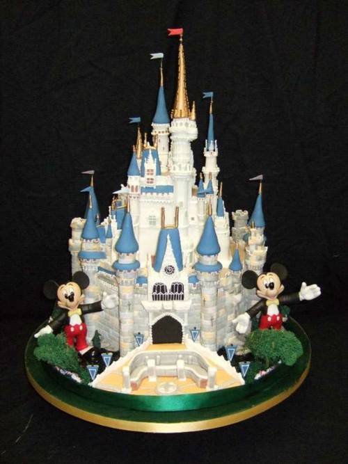 12 Photos of Decorated Cakes From Walt Disney World