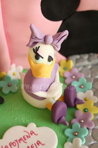 Minnie Mouse and Daisy Duck Cake