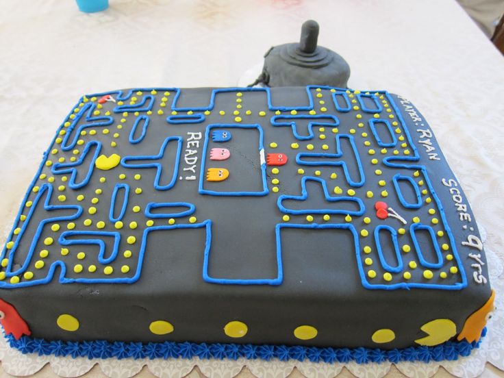 Pac Man Cake