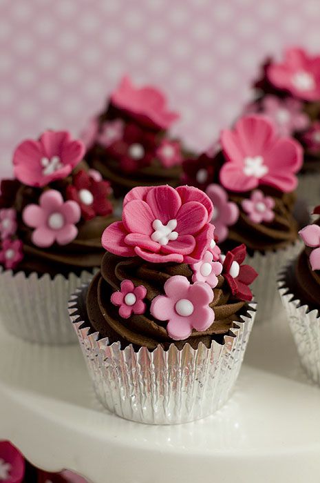 Pink Flower Cupcake